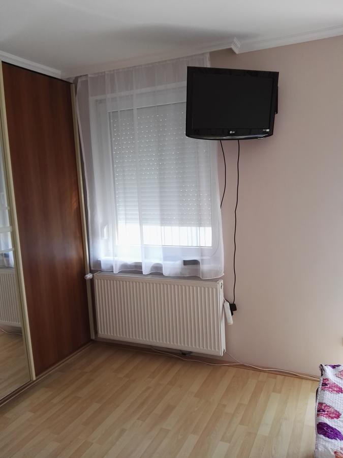 Appartement Kiskucko Apartman à Hajdúszoboszló Extérieur photo